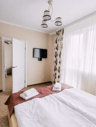 Отель Hotel&Restaurant Premium Club Яремче Апартаменты с 1 спальней-2