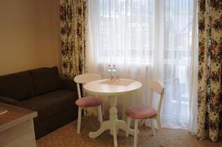 Отель Hotel&Restaurant Premium Club Яремче Улучшенные апартаменты-3