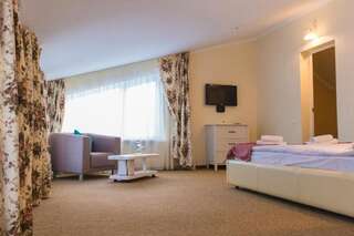 Отель Hotel&Restaurant Premium Club Яремче Двухуровневые апартаменты (для 4 взрослых)-5